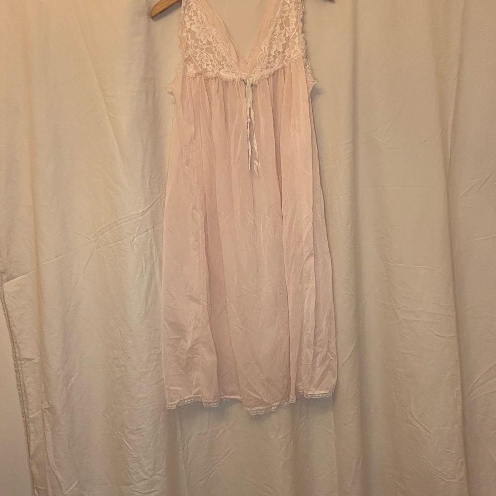 Vanity Fair Pink Lace Nightgown - Picture 3 of 4